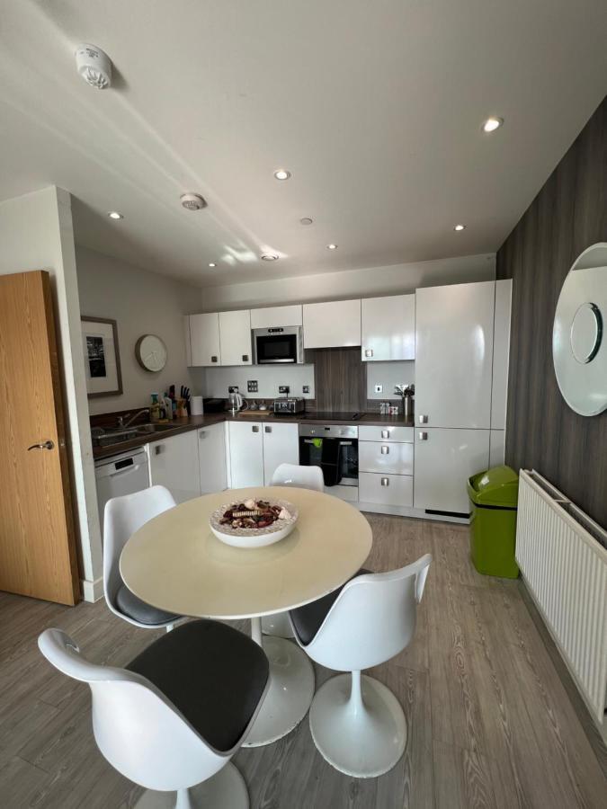 Cityscape Serenity: 10Th Floor Oasis Near City Airport, Excel & 02 Apartment London Luaran gambar
