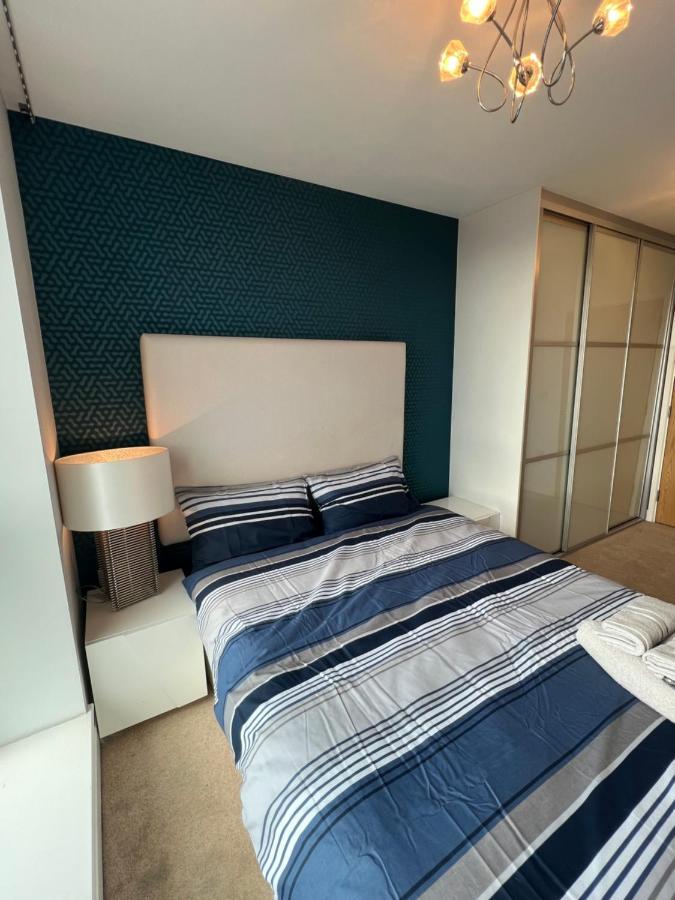Cityscape Serenity: 10Th Floor Oasis Near City Airport, Excel & 02 Apartment London Luaran gambar