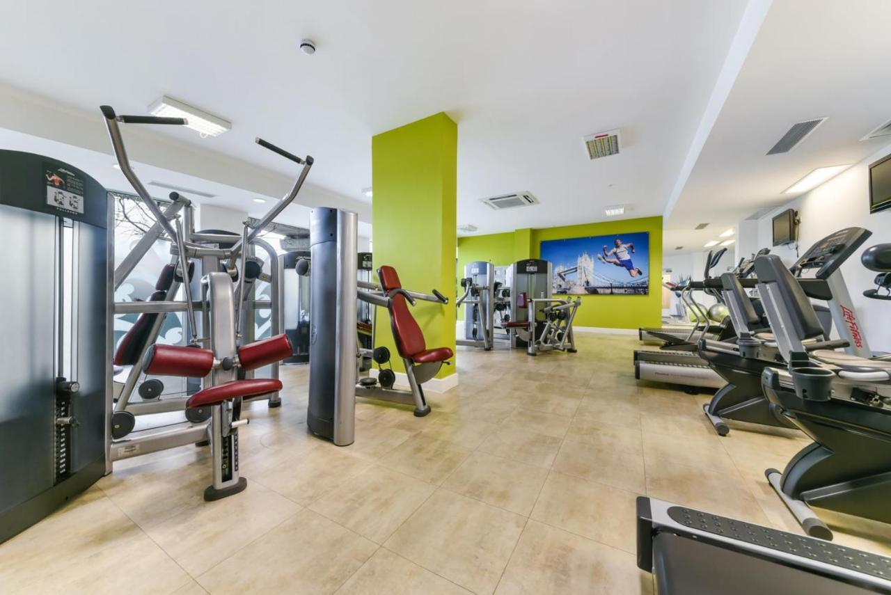 Cityscape Serenity: 10Th Floor Oasis Near City Airport, Excel & 02 Apartment London Luaran gambar