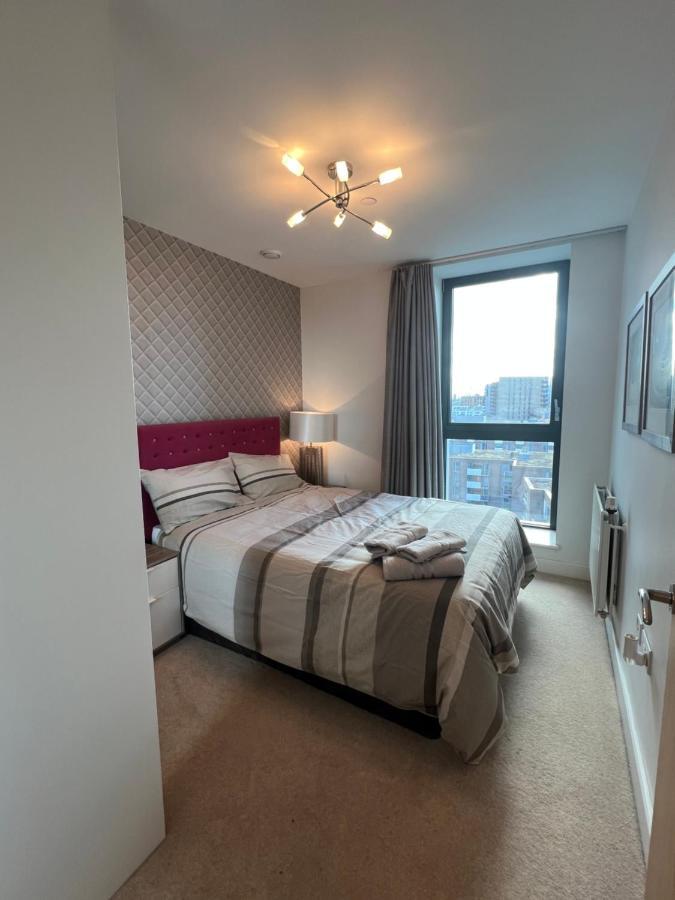 Cityscape Serenity: 10Th Floor Oasis Near City Airport, Excel & 02 Apartment London Luaran gambar