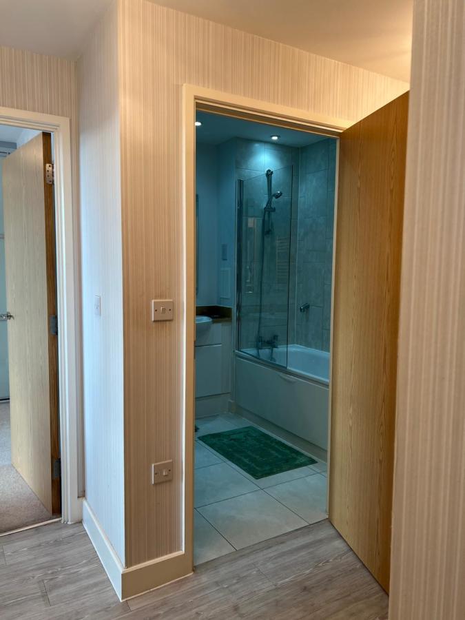 Cityscape Serenity: 10Th Floor Oasis Near City Airport, Excel & 02 Apartment London Luaran gambar
